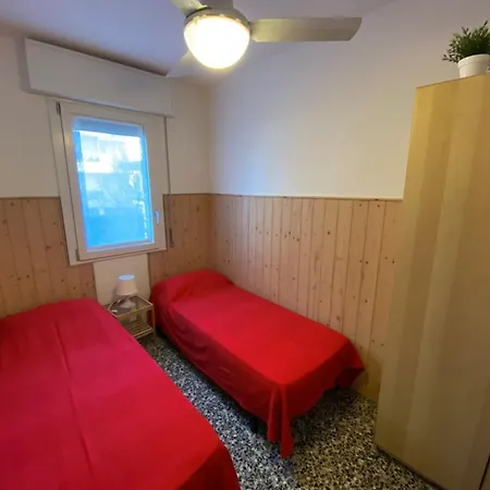 First Floor Steps From The Apartment
